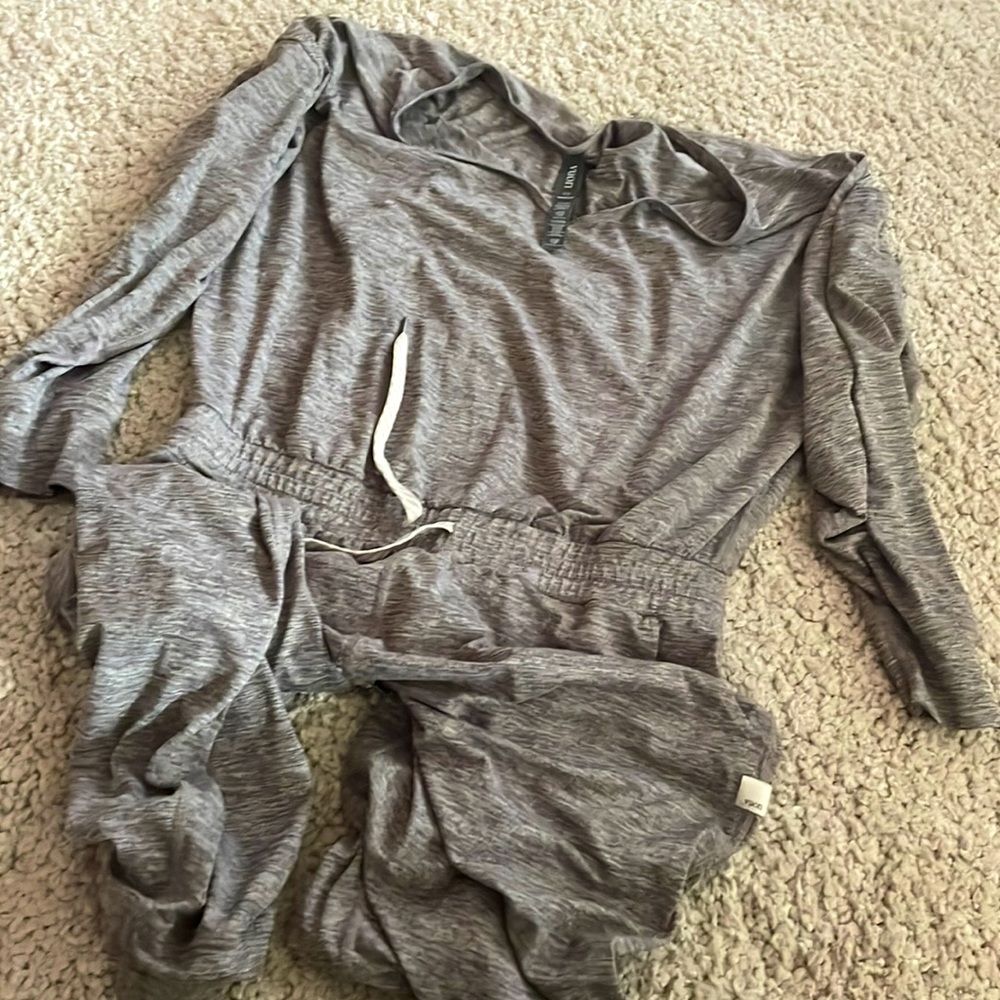 Vuori jumpsuit grey sz M